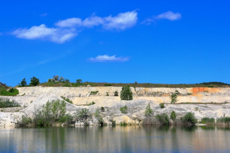 Expert Advice on Repairing Common Lakeside Issues